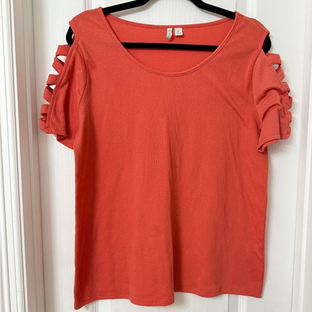 Cato coral cold shoulder short sleeve blouse size M